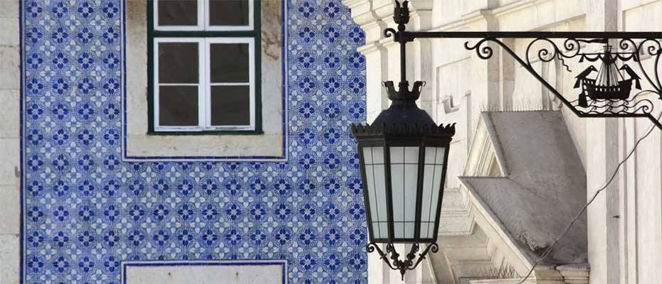 Farbige Fliesenkunst: Die Azulejos von Lissabon