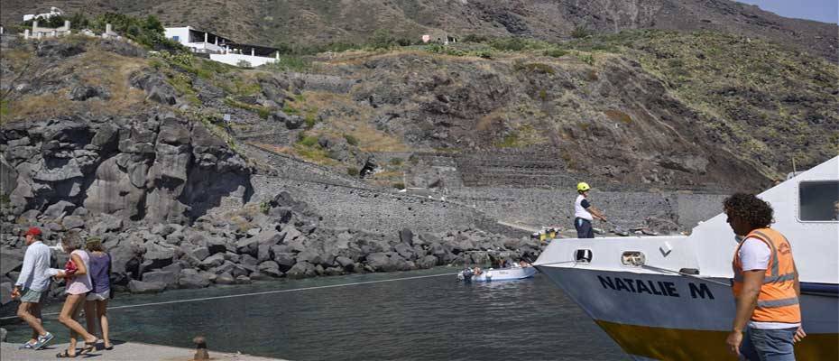 Volcano eruptions on Stromboli: Residents of southern Italian island urge tourists to heed caution