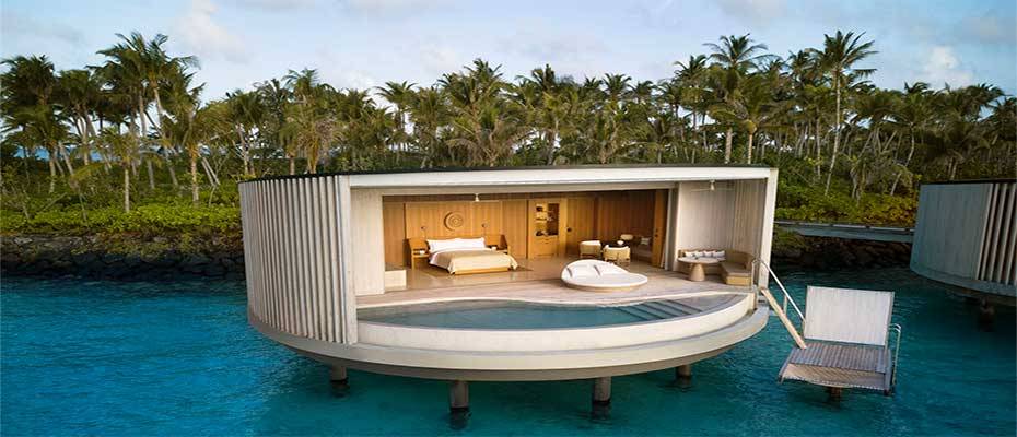 The Ritz-Carlton Maldives, Fari Islands bietet seinen Gästen 100 Villen am Privat-Strand 