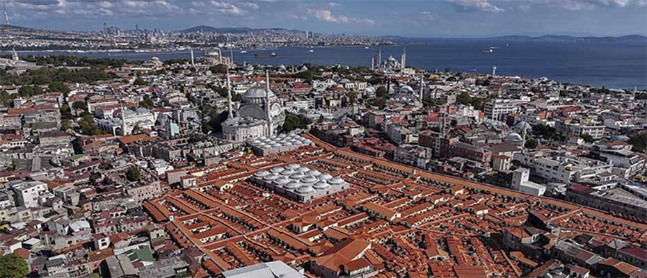 Tarihi Kapalıçarşı'nın yenilenen çatısı özel turlarla geziliyor