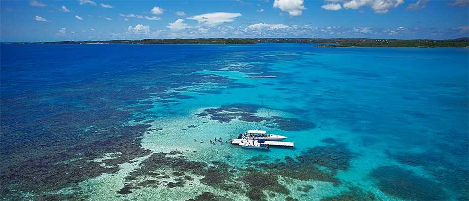 Versunkene Wracks und griechische Götter: Antigua und Barbuda für Taucher und Schnorchler