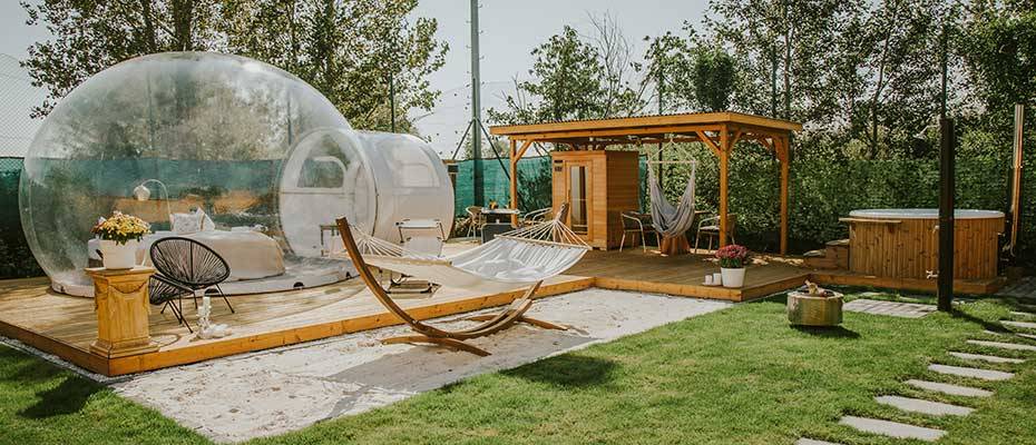 Neue Übernachtungsmöglichkeit: Bubble Tents im Schloss Krugsdorf 