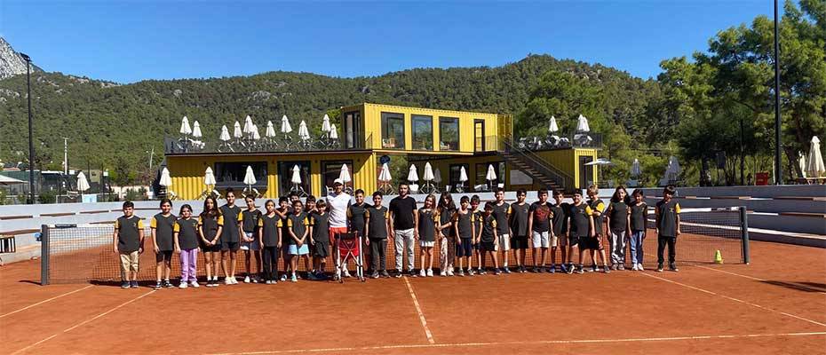 Corendon Tennis Club Kemer’den Sosyal Sorumluluk Projesi