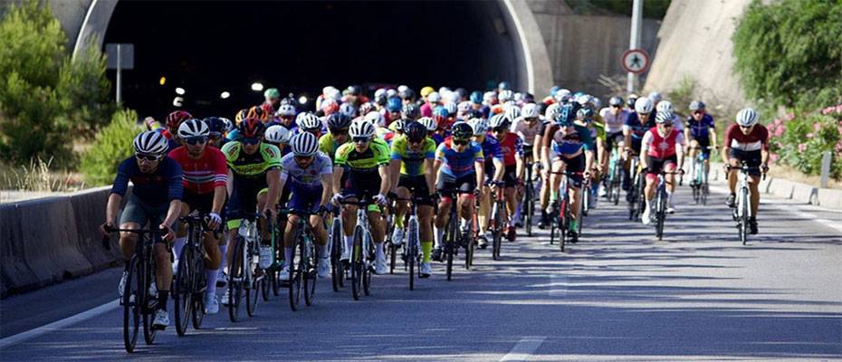 Kemer, uluslararası spor organizasyonlarıyla turizm sezonunu uzatıyor