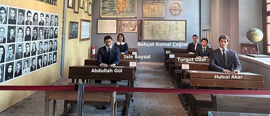 Tarihe yön vermiş ünlü isimler ile isimsiz kahramanların Taş Mektebi