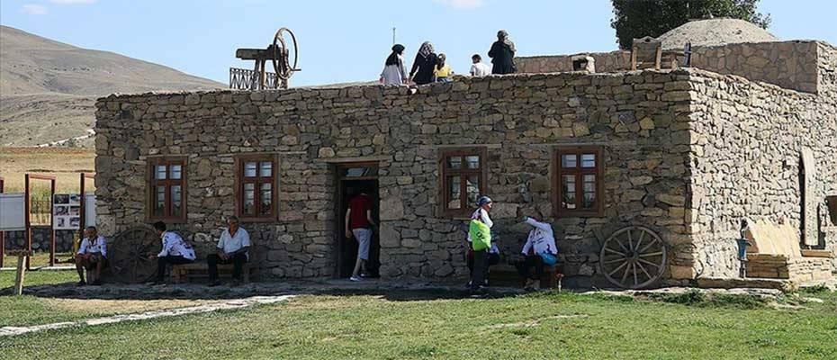 Bayburt'un uluslararası ödüllü müzeleri kentin nüfusundan çok ziyaretçiyi ağırladı