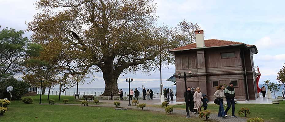 Yalova'daki Yürüyen Köşk, Atatürk'ün ebediyete intikalinin 86'ncı yılında ziyaretçileri ağırladı