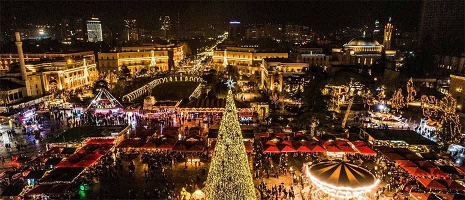 Albaniens zauberhafter Winter: Weihnachtsmärkte und verschneite Landschaften