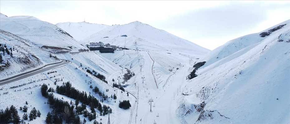 Kayak merkezlerinde en fazla kar kalınlığı 110 santimetreyle Palandöken'de ölçüldü