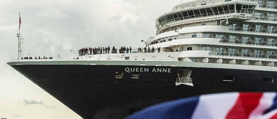 Zwei Cunard Queens besuchen Hamburg