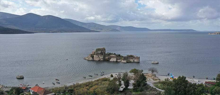 Herakleia Antik Kenti'ndeki kazılarda çıkarılan bazı eserlerde pati izlerine rastlandı