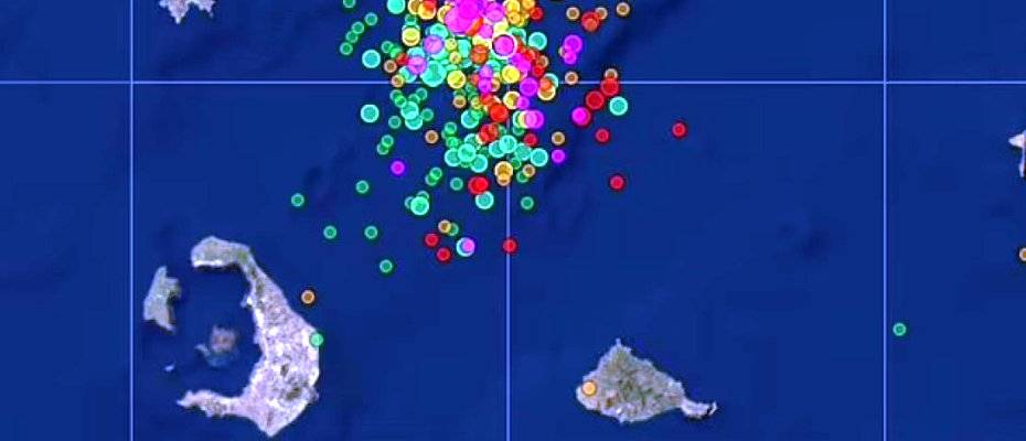 Рой землетрясений к северо-востоку от острова Санторини продолжает усиливаться