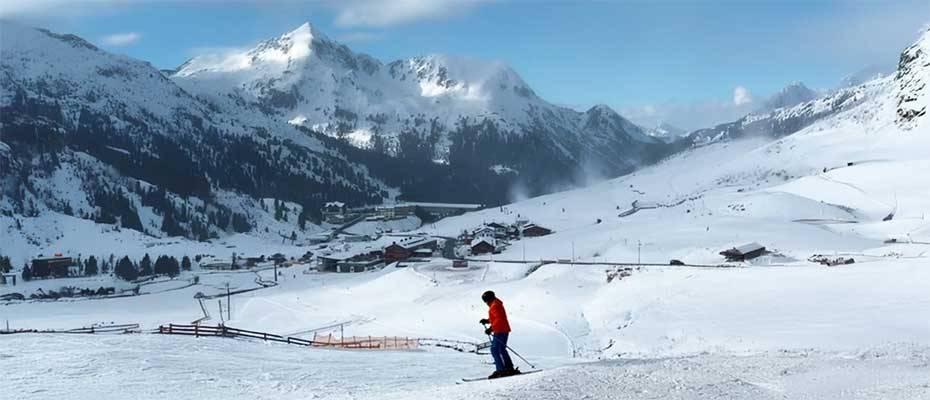 Skifahren bis Ostern: Hier gibt es noch Schnee und freie Unterkünfte