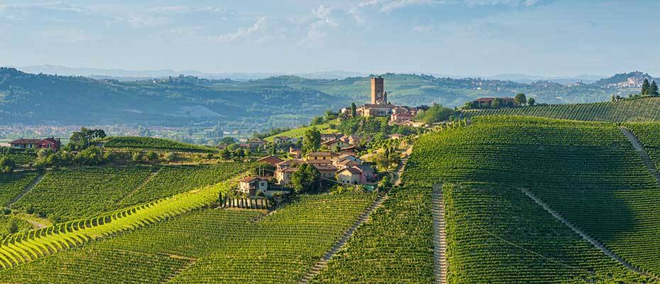 Piemont: Eine Reise zwischen Kultur, Genuss und Natur Die Landstriche Langhe-Roero und Monferrato si