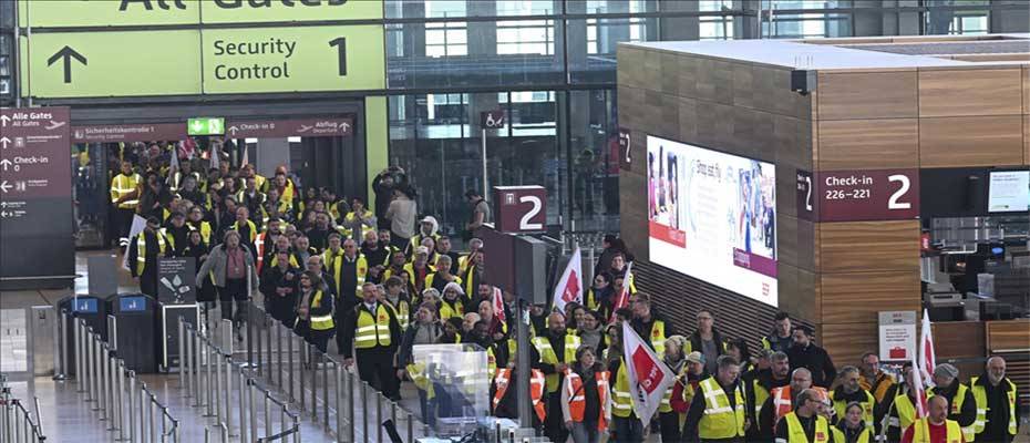 Thousands of flights cancelled as strike hits 13 airports across Germany