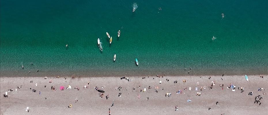 Türk turizmi sezona bayram ve ara tatil moraliyle başlayacak