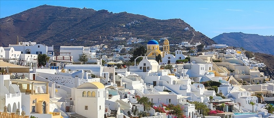 Santorini is Ready to Welcome Visitors from Around the World