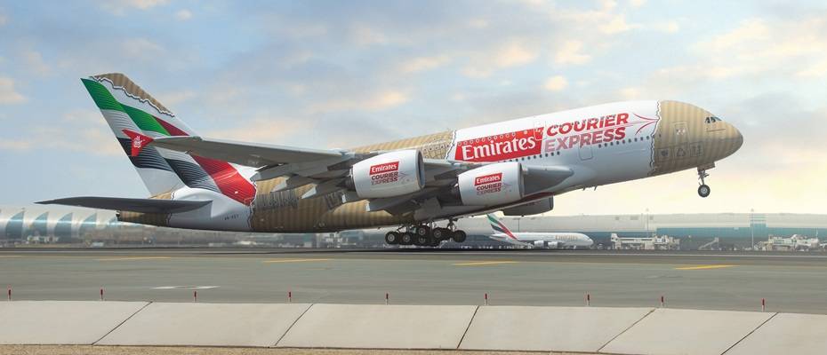 Unboxing der neuen Emirates Courier Express-Bemalung