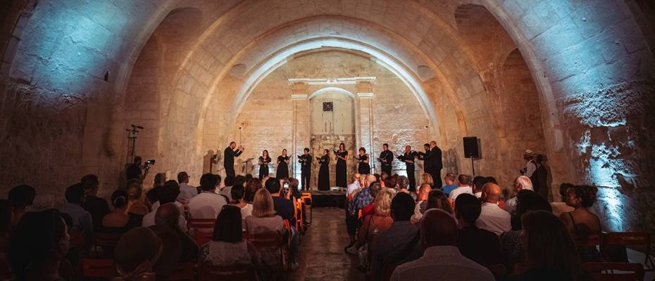 Malta feiert den Sommer mit Festivals: Kunst, Tanz und Jazz an historischen Orten