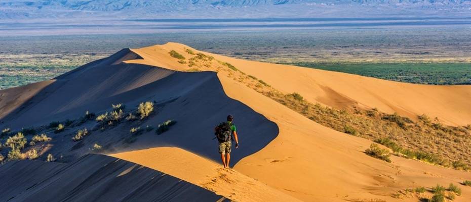 Klang der Wüste: Air Astana wirbt für singende Dünen im Altyn-Emel-Nationalpark