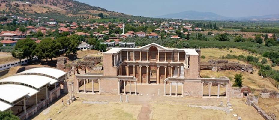 Manisa’da Sardes Antik Kenti ve Lidya Tümülüsleri’nin UNESCO’ya alınma sevinci - Lesen Sie die Nachrichten?>