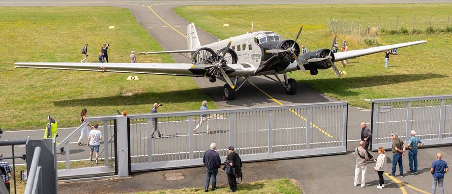 Historic Ju 52 on its Way to the Lufthansa Group Conference and Visitor Center - Read the News