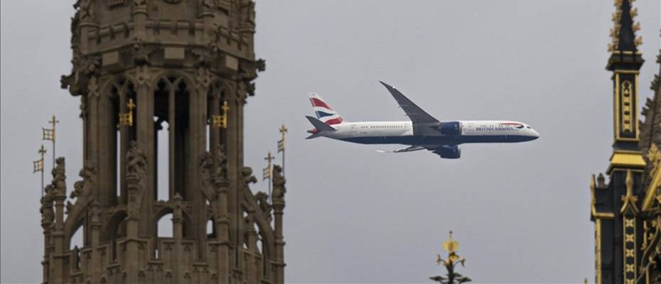 Flights Resume Across the UK After Nationwide Air Traffic Control Failure Causes Major Disruptions - Read the News