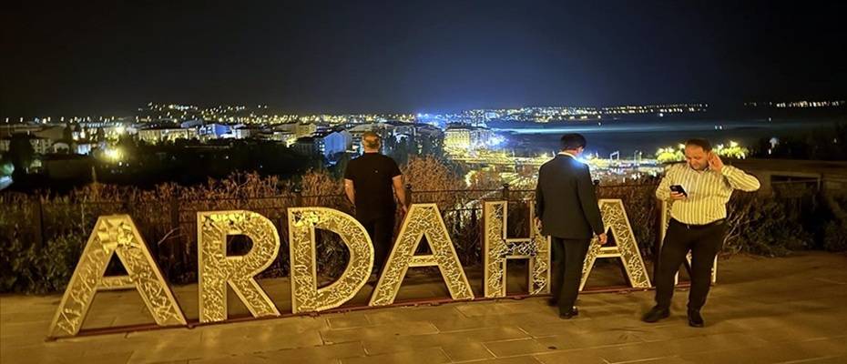 Ardahan Kalesi aydınlatıldı - Haberi Oku