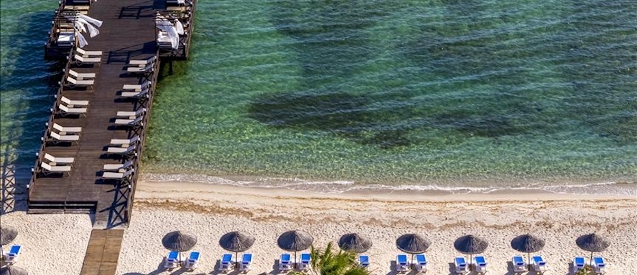 Radisson Blu Resort & Spa, Çeşme yeniden açıldı - Haberi Oku