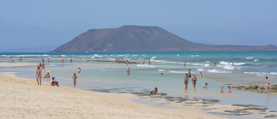 Lack of control is destroying the tourist capacity of the island of Lobos (Fuerteventura) - Read the News