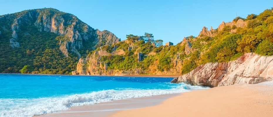 Feiner Sand und blaues Meer in der Türkei - Lesen Sie die Nachrichten