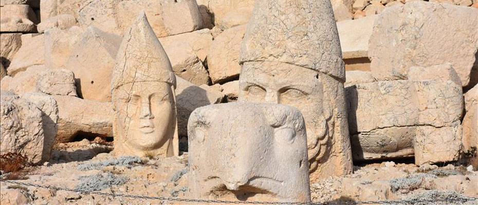 Nemrut’un zirvesindeki binlerce yıllık heykeller nanoteknolojiyle ayağa kalkıyor - Haberi Oku