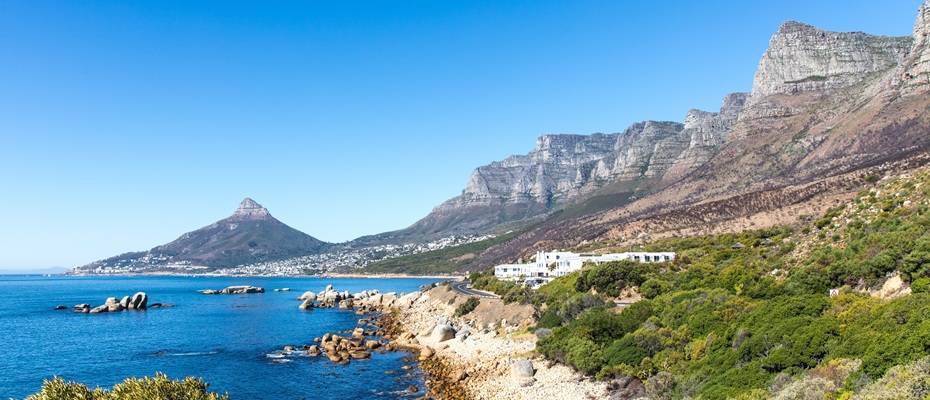 Hapag-Lloyd Cruises introduces four new summer cruises on the EUROPA 2 for the 2027 season - Lesen Sie die Nachrichten?>