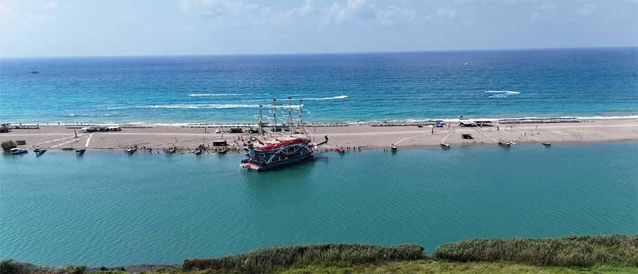 Manavgat’ta nehirden denize uzanan tekne turları - Haberi Oku