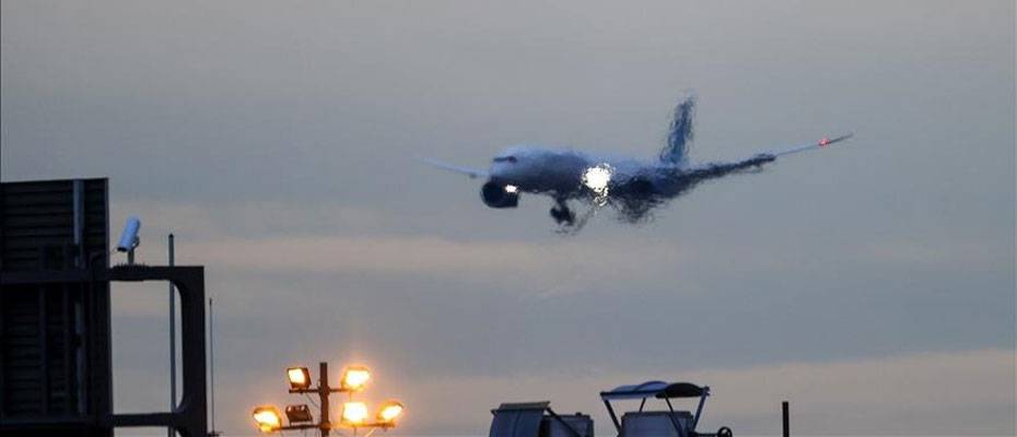 Runways Reopen at Washington’s Reagan National Airport After Bomb Threat - Lesen Sie die Nachrichten?>