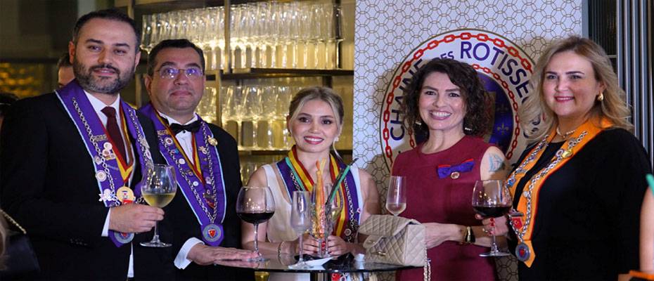 Chaine des Rôtisseurs Antalya Bölgesi Gala Yemeği Four Hills Hotel’de Düzenlendi - Lesen Sie die Nachrichten?>