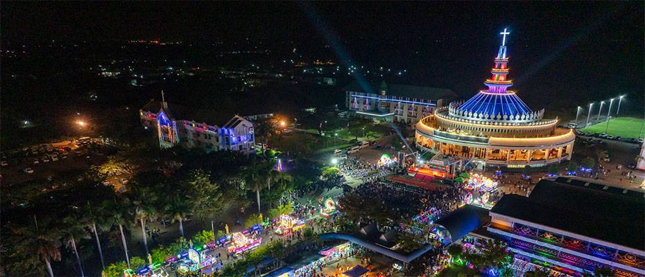 Sakon Nakhon Christmas Star Parade Steps onto the Global Stage - Lesen Sie die Nachrichten?>