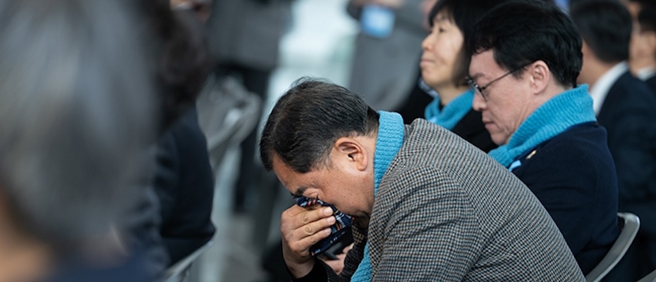 Güney Kore lideri Lee, Jeju Air uçak kazasının yıl dönümünde özür diledi - Lesen Sie die Nachrichten?>