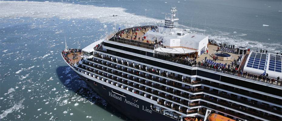 Holland America Line and Pendleton Collaborate on Limited-Edition Alaska Blanket - Read the News