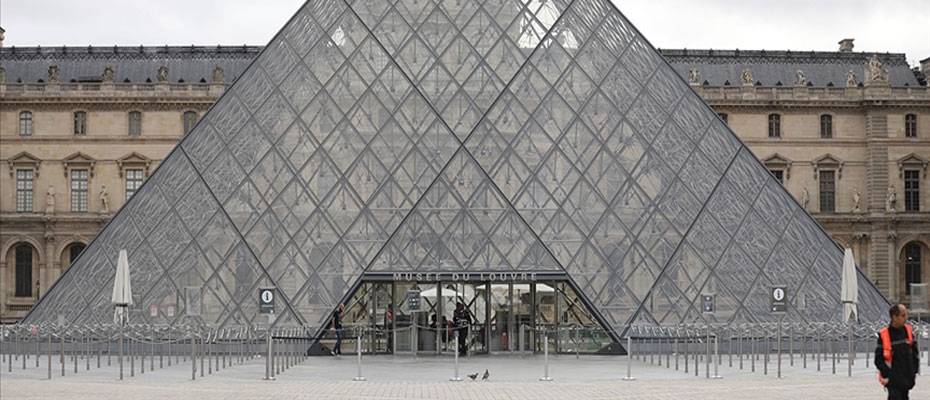 Louvre Müzesi’nde giriş ücretleri AB dışından gelen ziyaretçiler için artırıldı - Lesen Sie die Nachrichten?>