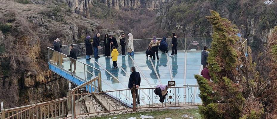 Safranbolu’daki cam seyir terası 2025’te 172 bin ziyaretçiyi ağırladı - Haberi Oku