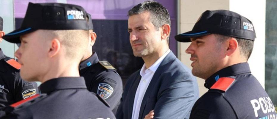 Ibiza: Sant Antoni verstärkt die Ortspolizei vor der Sommersaison - Lesen Sie die Nachrichten