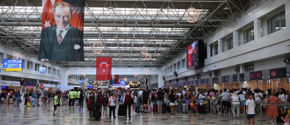 Havalimanları 3 ayda yaklaşık 50 milyon yolcu ağırladı - Lesen Sie die Nachrichten?>