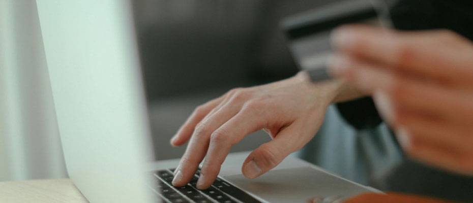 Barcelona’da rezervasyon krizi: turistler geceyi sokakta geçirdi - Lesen Sie die Nachrichten?>