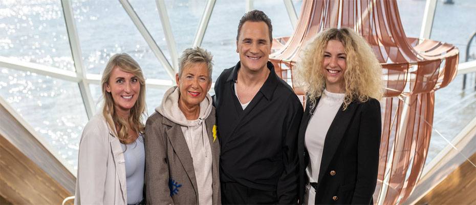TUI Cruises tauft die Mein Schiff Flow erstmals mit drei Patinnen - Lesen Sie die Nachrichten