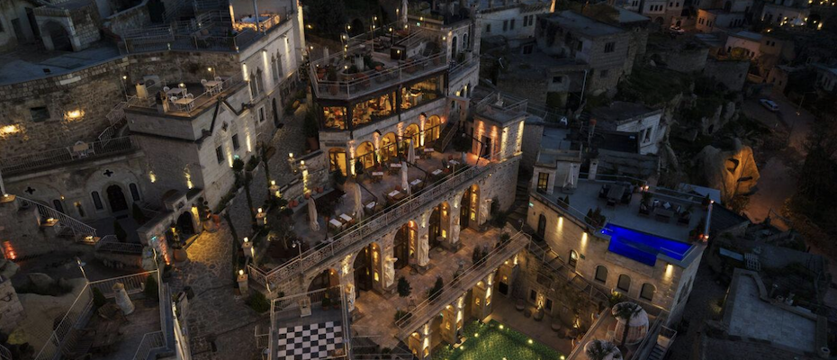 Hilton’un ilk mağara oteli, Kapadokya’da yaşam tarzı odaklı bir deneyimdir  - Lesen Sie die Nachrichten?>