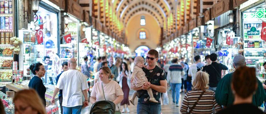 Istanbul’s historic Spice Bazaar welcomes up to 60,000 visitors a day - Read the News