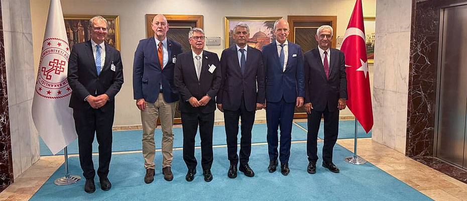 DRV und DERTOUR begleiten Bundeswirtschaftsministerin Reiche zum Wirtschaftsdialog in Ankara - Lesen Sie die Nachrichten