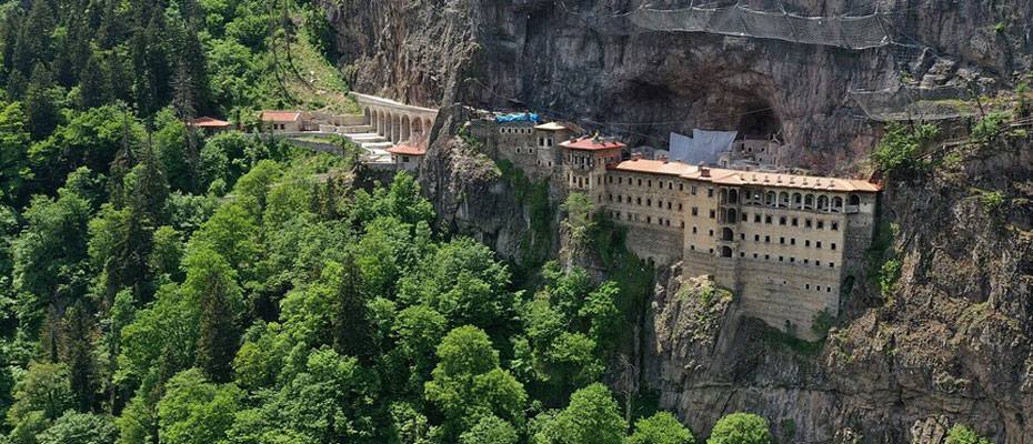 Sümela Manastırı yeniden ziyaretçilerini ağırlıyor - Lesen Sie die Nachrichten?>