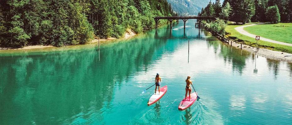 Erste schwimmende Webcam Tirols zeigt Alpenkulisse live - Lesen Sie die Nachrichten